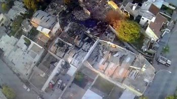 mira el enorme crater que dejo la explosion de la fabrica en cordoba mira el enorme crater que dejo la explosion de la fabrica en cordoba