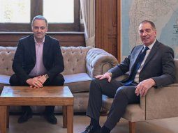 Manuel Adorni y Diego Santilli. Manuel Adorni y Diego Santilli.