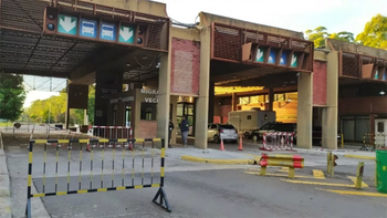 Las compras de uruguayos en Argentina, un fenómeno que impacta en la recaudación. Las compras de uruguayos en Argentina, un fenómeno que impacta en la recaudación.