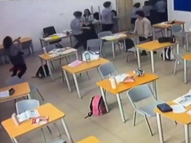 Un estudiante de 16 años fue detenido en una escuela privada de Kuching