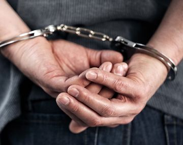 Fue a denunciar una brutal paliza pero quedó detenido por robo