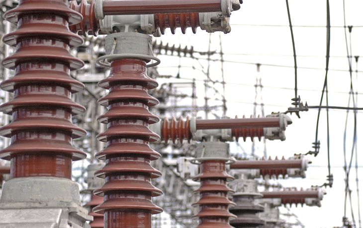Récord de demanda de energía eléctrica en plena ola de calor