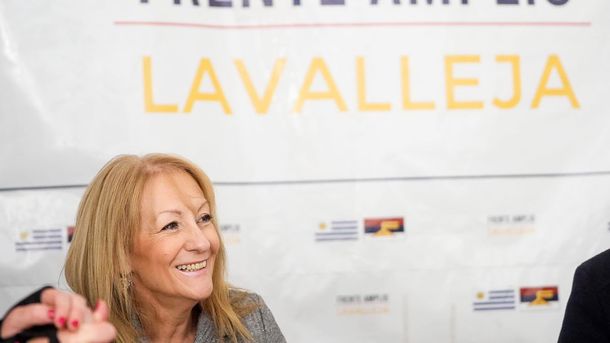 La posición de Carolina Cosse alrededor del plebiscito del PIT-CNT se mantiene como una incógnita.