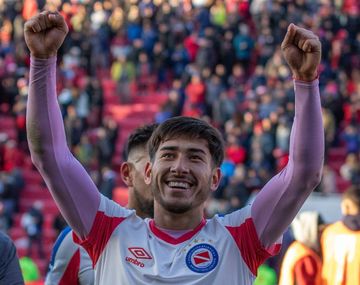 Vega presiona para llegar a River: el mensaje directo a Gallardo