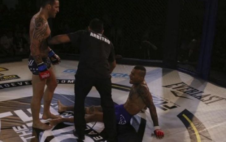 El brasileño Pacheco sufre en la lona