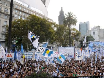 Marchas y actos en todo el país a 38 años del golpe