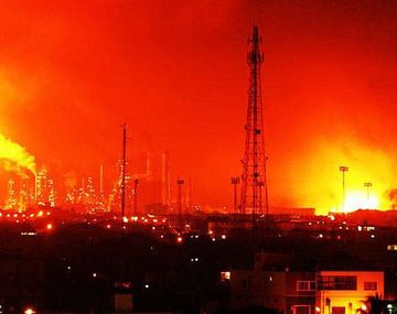 Extinguieron el incendio en la refinería en Venezuela