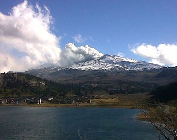 Alerta roja y evacuados en Neuquén por el Copahue