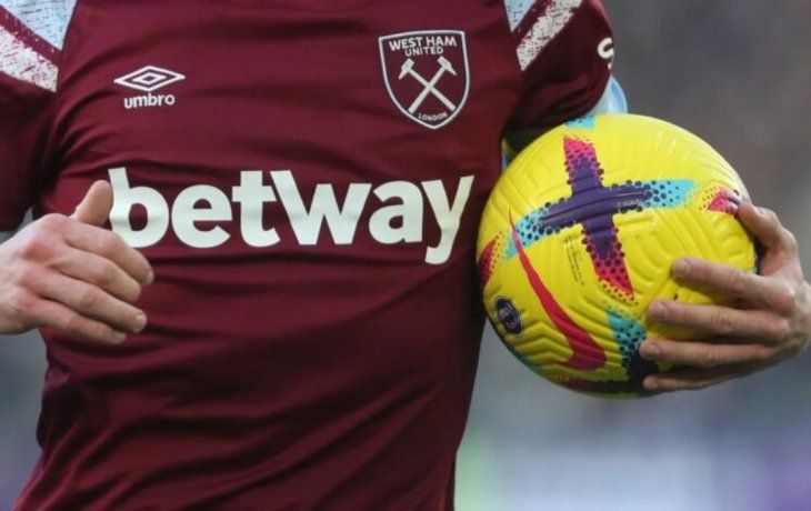 La fuerte decisión de la Premier League contra los sponsors sobre apuestas deportivas