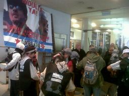 quebracho tomo la casa de neuquen para reclamar la libertad de fernando esteche quebracho tomo la casa de neuquen para reclamar la libertad de fernando esteche