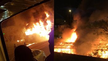 incendio micro en Panamericana. imagen de Twitter incendio micro en Panamericana. imagen de Twitter