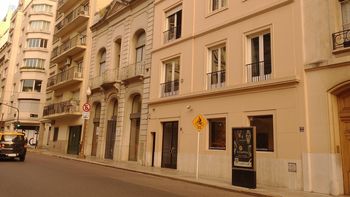 Sobre la Avenida Alvear al 1600, el Palacio Lawson quedó entre edificios de altura, que modificaron el perfil original de la cuadra en Recoleta Sobre la Avenida Alvear al 1600, el Palacio Lawson quedó entre edificios de altura, que modificaron el perfil original de la cuadra en Recoleta