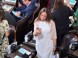 Vidal, blanco de burlas: le dijeron qué tuitear y lo hizo hasta con las indicaciones