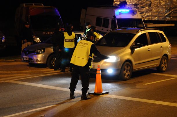 Inseguridad vial: detienen a conductor alcoholizado que hacía zigzag en la ruta 2