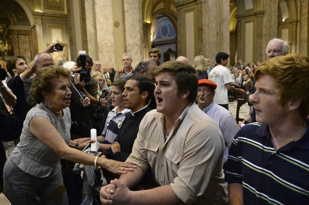Incidentes en un acto interreligioso en la Catedral de Buenos Aires