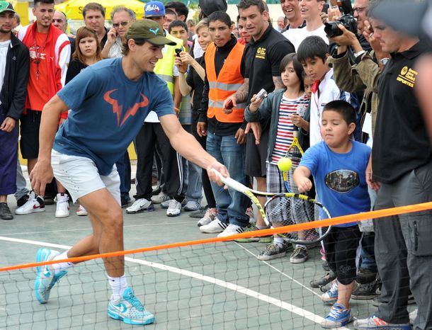 Nadal se metió en uno de los barrios porteños más humildes