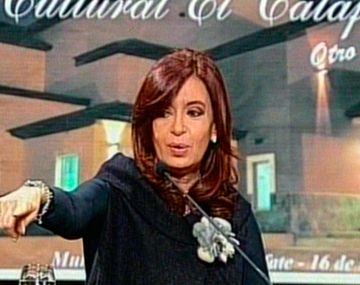 Cristina agradeció a la directora de la película de Kirchner