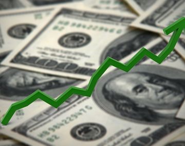 Suba del dólar blue: entre la especulación electoral y las tensiones en el mercado