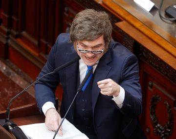 Tres indicadores demuestran que la crisis económica golpea con Javier Milei a la clase media acomodada