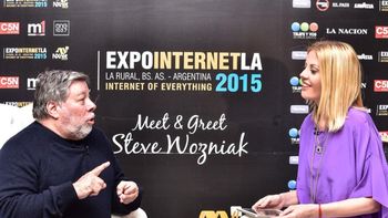 c5n estuvo junto a steve wozniak, cofundador de apple c5n estuvo junto a steve wozniak, cofundador de apple