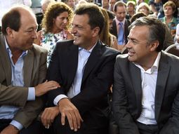 tras la foto con macri, sanz presiona a massa para la gran paso opositora tras la foto con macri, sanz presiona a massa para la gran paso opositora