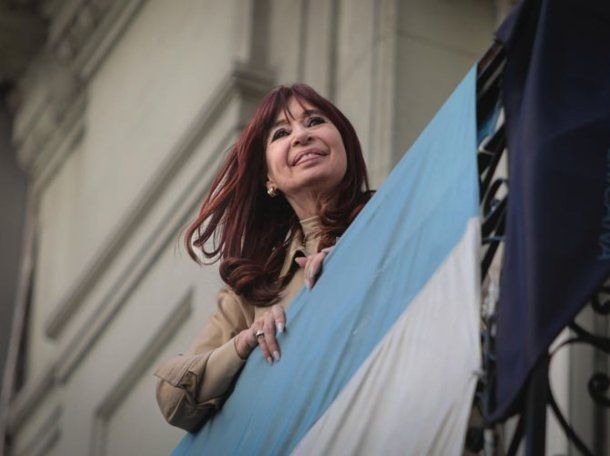 Cristina Kirchner celebró la gratuidad universitaria y aseguró que ese es el país que Milei quiere destruir