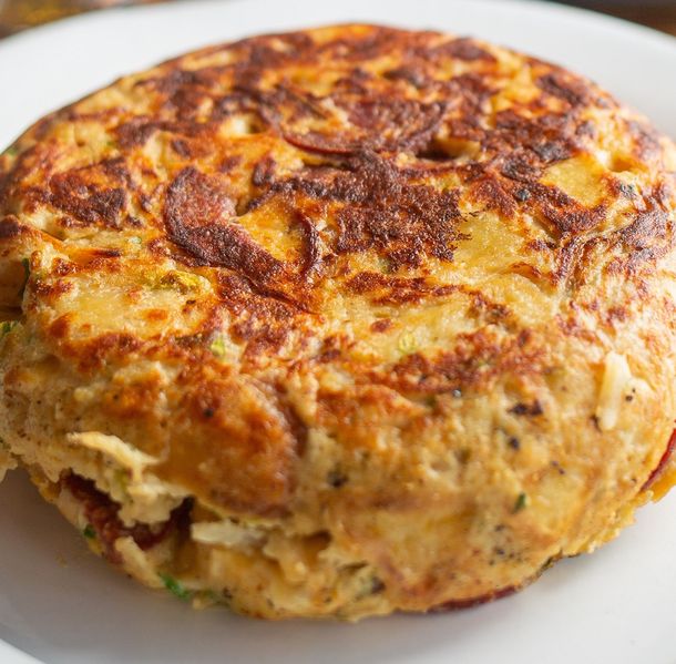 Este bodegón ofrece una de las mejores tortillas de papas de la Ciudad. Este bodegón ofrece una de las mejores tortillas de papas de la Ciudad.