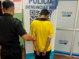 La Plata: una familia atrapó a un ladrón dentro de su casa y lo grabó