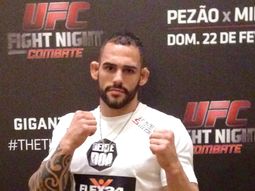 Mirá el saludo de Santiago Ponzinibbio a minutouno.com antes de su pelea