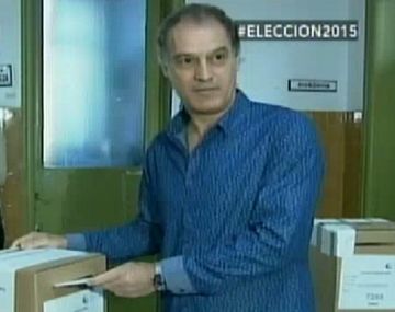 Aníbal Ibarra fue el primer precandidato en votar
