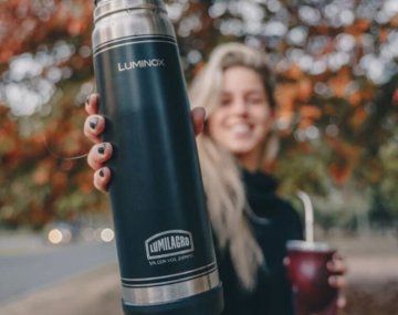 Confusa respuesta de marca argentina de termos sobre la importación de un producto: Fabricamos afuera