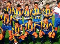 Fue campeón del fútbol argentino, pero hoy vive en el medio de una selva. Fue campeón del fútbol argentino, pero hoy vive en el medio de una selva.