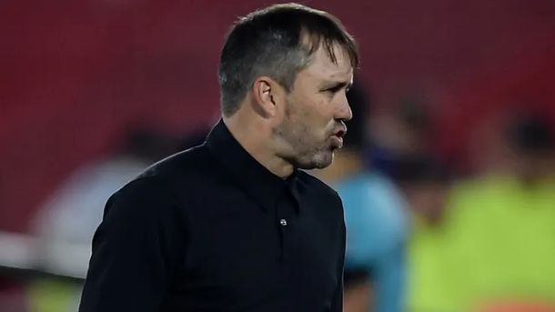 Chacho Coudet explotó en su debut como DT de River por el penal para Huracán: Déjense de joder