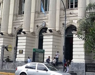 Estudiante de la UBA murió cuando esperaba para rendir un examen presencial