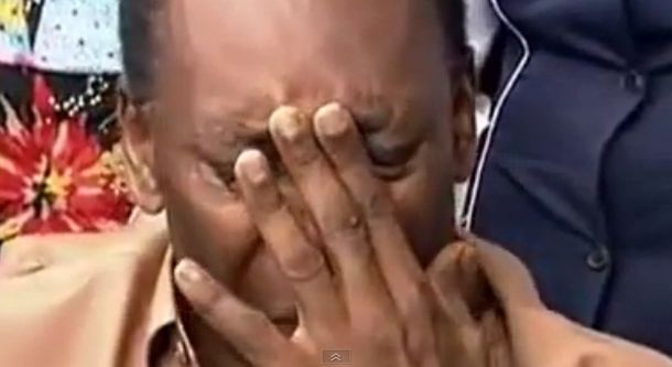 El conmovedor llanto de Pelé a la salida del hospital