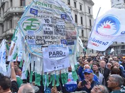 Bullrich quiere que los gremios que organizaron el paro paguen $23 millones