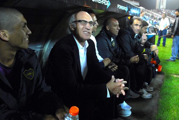 Racing le ganó a Boca y le arruinó el debut a Bianchi