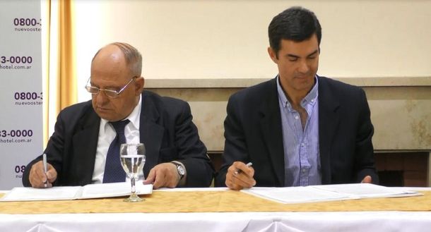 Urtubey firma de convenio con intedente de Mar del Plata
