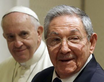 Raúl Castro tras la reunión: Si el Papa sigue así volveré a rezar y a la Iglesia