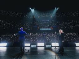 Pimpinela hizo emocionar Buenos Aires con un show a puro clásico. Pimpinela hizo emocionar Buenos Aires con un show a puro clásico.
