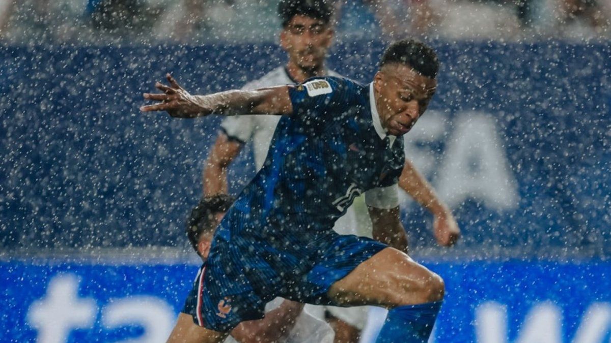 Con doblete de Kylian Mbappé y en un partido eterno, Francia goleó a Irak y sigue firme en el Mundial 2026