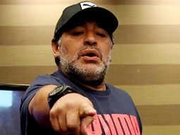 Maradona reiteró su intención de no pagar su deuda con el fisco de Italia. Maradona reiteró su intención de no pagar su deuda con el fisco de Italia.