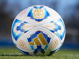 Combatió en Malvinas y jugó en el fútbol argentino, pero su destino estaba en el mundo de los negocios. Combatió en Malvinas y jugó en el fútbol argentino, pero su destino estaba en el mundo de los negocios.