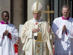 el papa recibe en el vaticano al primer ministro ucraniano el papa recibe en el vaticano al primer ministro ucraniano
