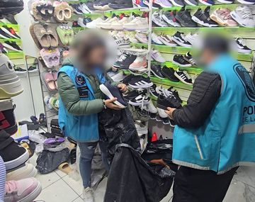 Operativo en Flores por zapatillas de contrabando