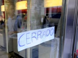 Hoy no hay bancos: ¿qué operaciones se podrán hacer y cuáles no?