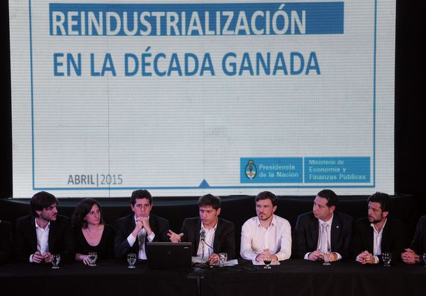 Axel Kicillof: La inclusión social es un instrumento que fomenta el consumo interno