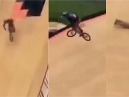 VIDEO: Un motociclista falló en una prueba y remontó la situación con un gesto cómico