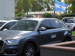 el lujoso audi que usaba el fiscal nisman fue reclamado por su dueno el lujoso audi que usaba el fiscal nisman fue reclamado por su dueno