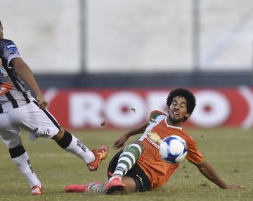 Banfield venció con lo justo a Chaco For Ever y avanzó en la Copa Argentina